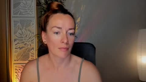 save the qween online show from June 12, 5:39 am