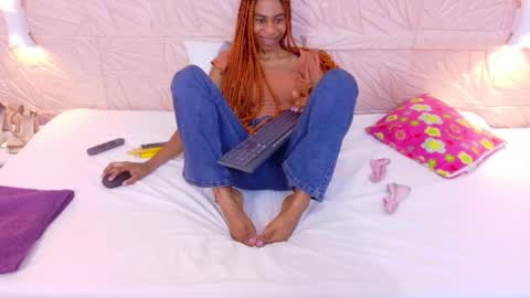 Snapshot of savory_pussy18 chatting on October 24, 2:24 pm savory_pussy18 online show from October 24, 2:24 pm