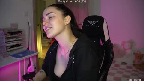 Naomi online show from January 8, 7:38 pm