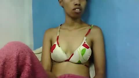 sayaah01 online show from March 19, 7:12 am