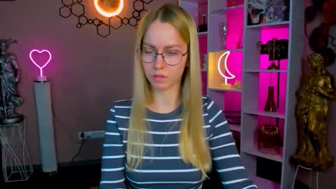 sayana_world online show from September 18, 7:38 pm