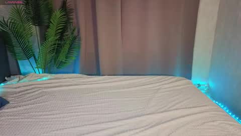 Snapshot of sayl0r_moon chatting on May 6, 9:36 am Kira GMT 7 Mon Thu-Sun 0800am-0200pm online show from May 6, 9:36 am