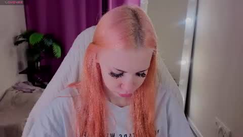 Snapshot of sayl0r_moon chatting on June 11, 9:29 am Kira GMT 7 Mon Thu-Sun 0800am-0200pm online show from June 11, 9:29 am