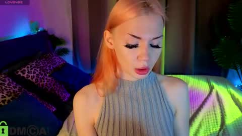 Snapshot of sayl0r_moon chatting on June 12, 9:30 am Kira GMT 7 Mon Thu-Sun 0800am-0200pm online show from June 12, 9:30 am