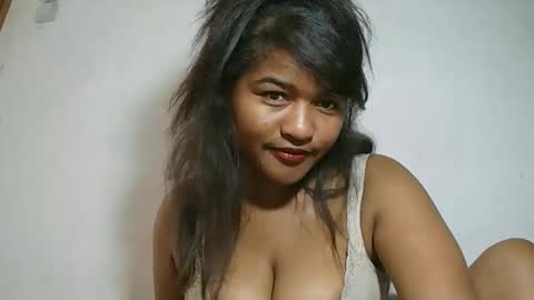 saylla1 online show from February 3, 6:40 am