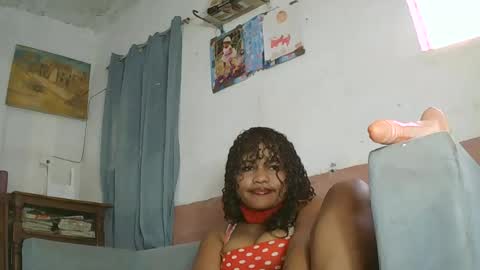 saylla1 online show from June 12, 8:57 am