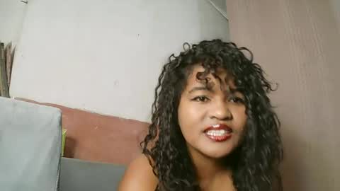 saylla1 online show from June 15, 11:01 am