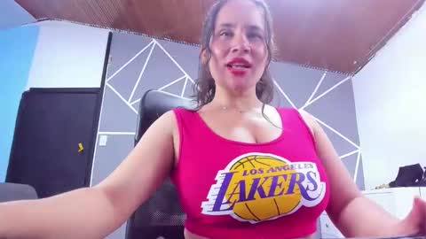 Snapshot of saylor_lee22 chatting on December 3, 8:34 am Saylor online show from December 3, 8:34 am