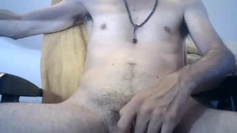 Snapshot of sbiru23 chatting on July 6, 9:50 am Ben online show from July 6, 9:50 am