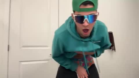 sbouchikh03 online show from December 19, 3:46 am