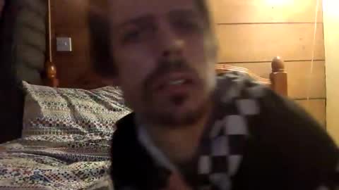 Snapshot of scamp12 chatting on October 20, 2:12 am scamp12 online show from October 20, 2:12 am