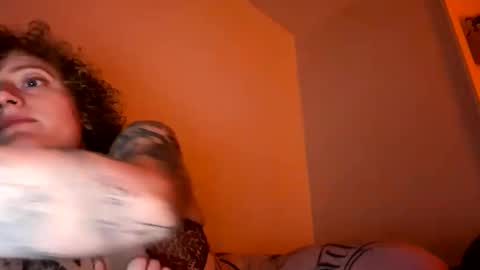 Snapshot of scarl4ttink chatting on February 10, 11:03 am ScarlettInk online show from February 10, 11:03 am