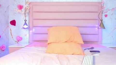Scarleet online show from July 21, 8:33 pm