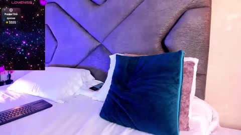 Scarlett online show from March 1, 8:31 pm