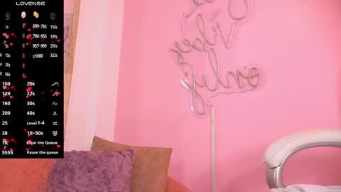 Scarlett online show from November 9, 8:01 am