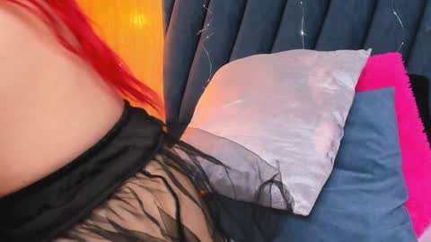 scarleett jones online show from December 3, 3:52 am