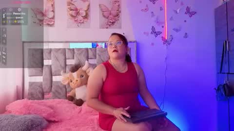 Snapshot of scarlet1421 chatting on March 22, 9:29 pm scarlet online show from March 22, 9:29 pm