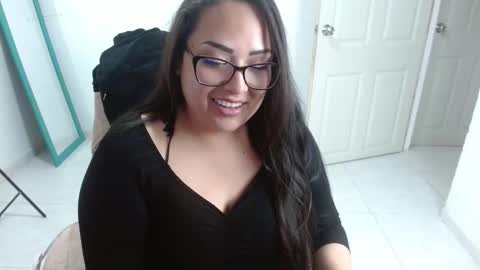 scarlet1609 online show from September 9, 4:01 am