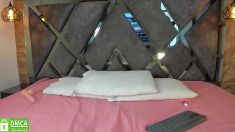 scarlet__jones_ online show from October 20, 8:53 pm