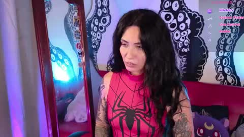 Snapshot of scarlet__perverted chatting on September 14, 10:25 am Explicit Content online show from September 14, 10:25 am