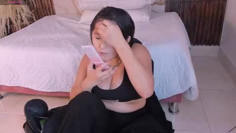scarlet__rose_ online show from June 12, 11:20 am