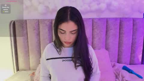 Scarlet  online show from October 24, 2:30 am