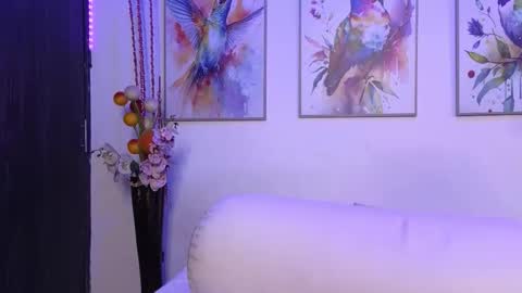 Scarlet online show from December 18, 11:38 am