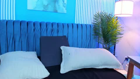 Scarlet Edwars online show from January 11, 3:20 pm