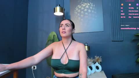 Scarlet Edwars online show from June 3, 8:03 pm