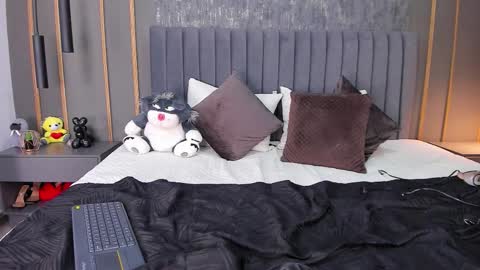 Maria online show from November 13, 1:54 pm