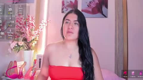 Snapshot of scarlet_fostt_ chatting on April 14, 11:49 am Andrea online show from April 14, 11:49 am