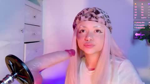 Snapshot of scarlet_gold chatting on March 13, 1:56 am scarlet_gold online show from March 13, 1:56 am