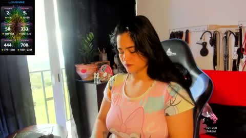 scarlet taylor kennedy online show from February 23, 8:00 pm