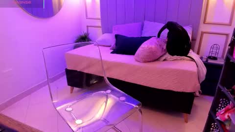 Snapshot of scarlet_miller_1 chatting on October 3, 12:13 pm  Celeste online show from October 3, 12:13 pm