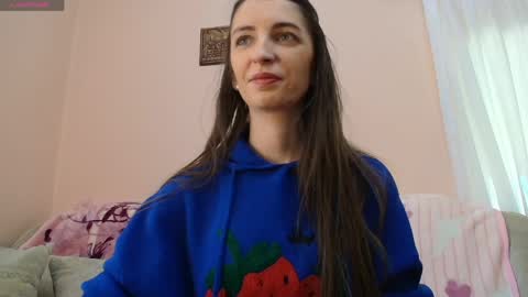 Snapshot of scarlet_rosse chatting on April 25, 10:40 am Scarlet online show from April 25, 10:40 am