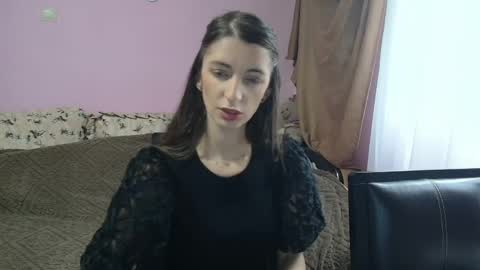 Snapshot of scarlet_rosse chatting on May 15, 7:37 am Scarlet online show from May 15, 7:37 am