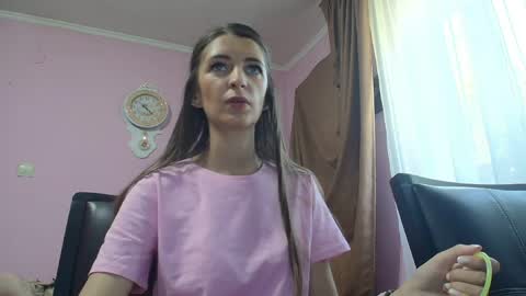 Snapshot of scarlet_rosse chatting on May 23, 7:35 am Scarlet online show from May 23, 7:35 am