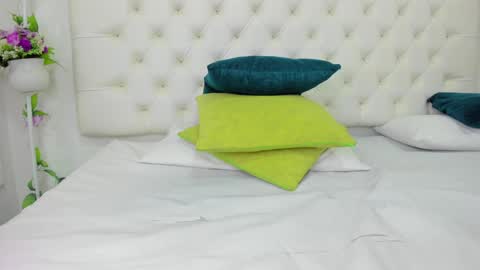 Isa online show from January 21, 1:32 pm