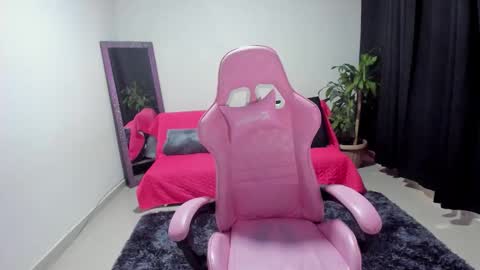 Scarlet Venom online show from October 22, 2:06 pm