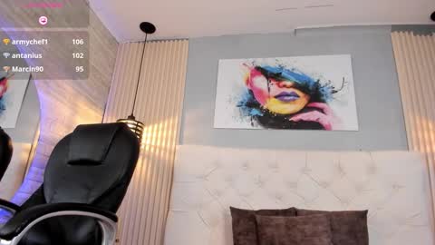 Scarlet online show from September 30, 9:20 pm