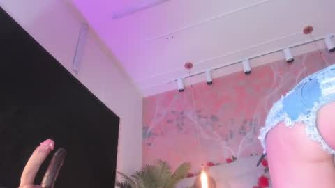 Snapshot of scarletdavis_ chatting on June 9, 12:06 pm Scarlet Dayana online show from June 9, 12:06 pm