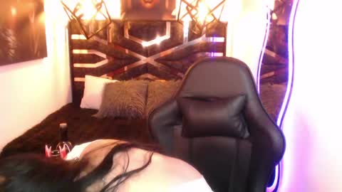 Snapshot of scarleth_bluee chatting on April 15, 3:02 am Scarleth online show from April 15, 3:02 am