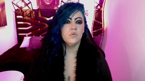 Snapshot of scarleth_bluee chatting on April 29, 3:10 am Scarleth online show from April 29, 3:10 am