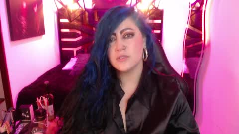 Snapshot of scarleth_bluee chatting on May 5, 3:14 am Scarleth online show from May 5, 3:14 am