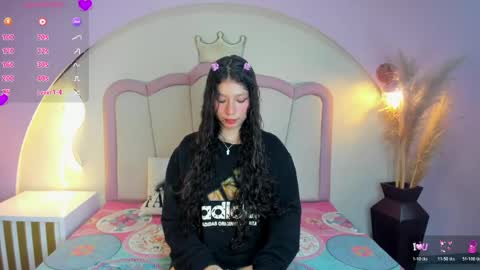 Scarlth online show from April 21, 6:44 pm
