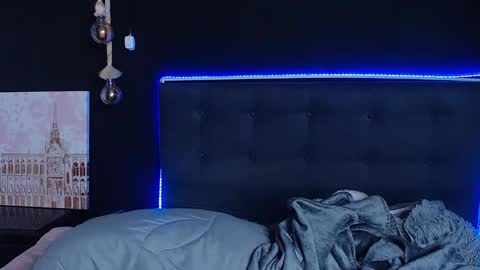 SCARLETH online show from March 11, 8:20 am