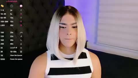 scarleth_sweety online show from July 24, 2:31 am