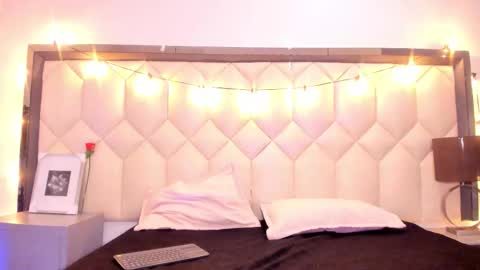 Snapshot of scarlethbigbug chatting on February 26, 11:53 am scarlethbigbug online show from February 26, 11:53 am