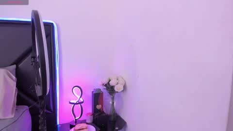 Snapshot of scarletkent chatting on October 31, 3:57 pm ScarletKent online show from October 31, 3:57 pm