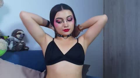 Snapshot of scarletmonroe1 chatting on March 31, 3:12 pm Scarlet online show from March 31, 3:12 pm